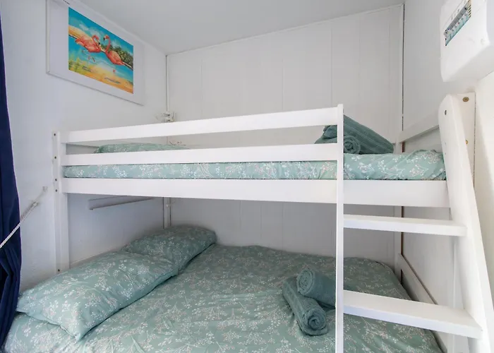 Cosy Lagon Bleu Piscine, Clim, Parking, Wifi Inclus * Le Grau-du-Roi